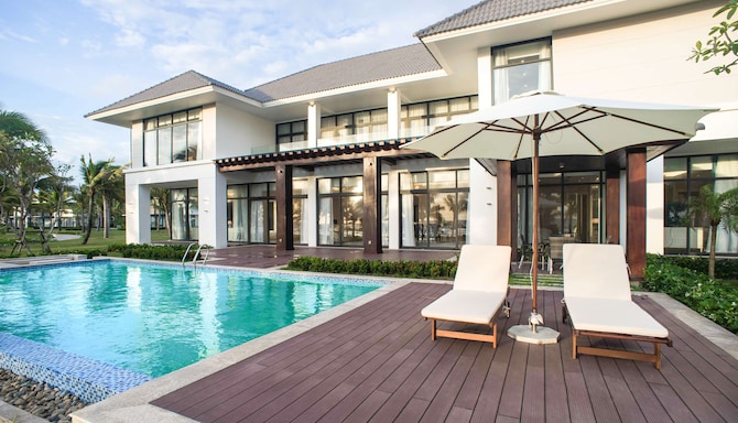 Radisson Blu Resort, Phu Quoc - Six Bedroom Villa