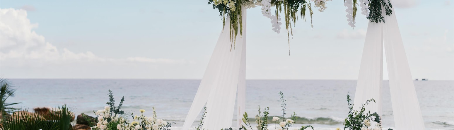 Radisson Blu Resort, Phu Quoc - Wedding on the beach