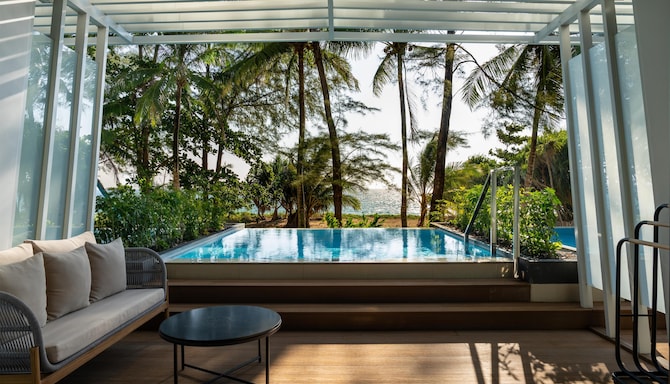 Radisson Blu Resort Phuket, Mai Khao Beach - Superior Room Ocean Front with Pool