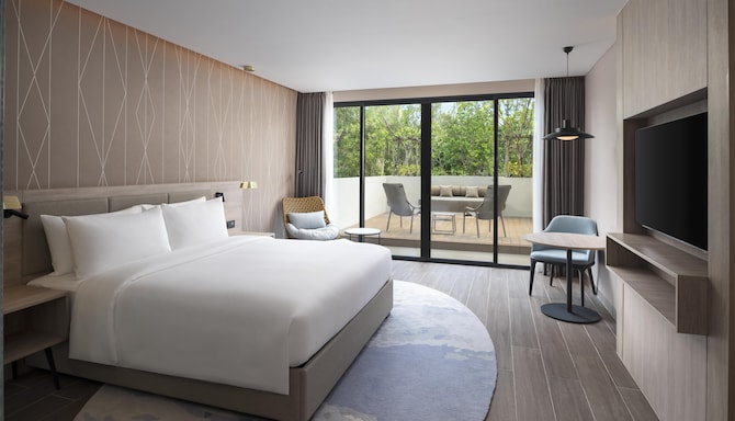 Radisson Blu Resort Phuket, Mai Khao Beach - Superior Room with Terrace King