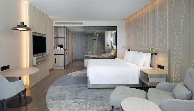 Radisson Blu Resort Phuket, Mai Khao Beach - Premium Room Ocean Front with Terrace and Pool