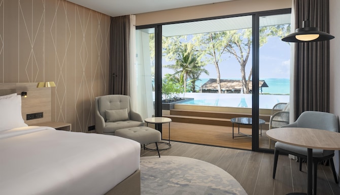 Radisson Blu Resort Phuket, Mai Khao Beach - Premium Room Ocean Front with Terrace and Pool
