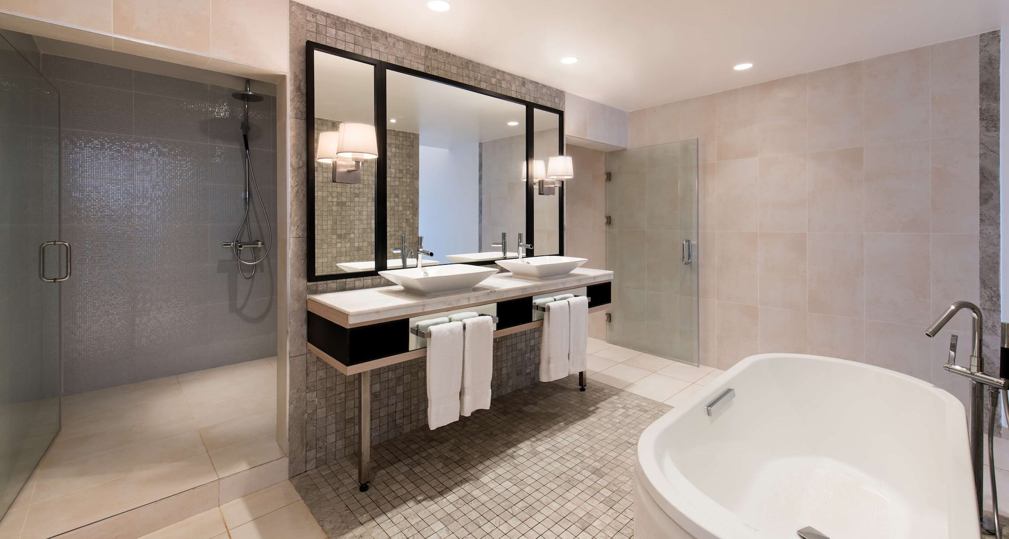 Suite Royale – Front de Mer – photo 6
