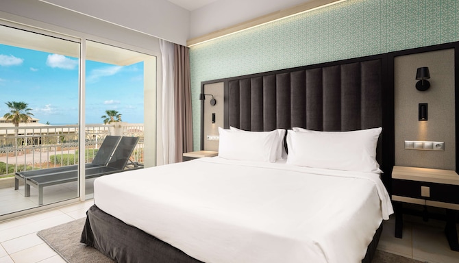 Radisson Blu Resort, Saidia Beach - Junior Suite - Beach Front