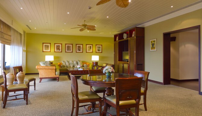 منتجع راديسون بلو الشارقة - الإمارات العربية المتحدة - جناح رئاسي