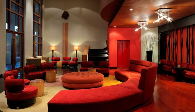 Radisson Blu Resort & Spa - Alibaug, India - Bar Lounge