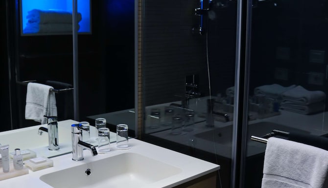 Radisson Blu Resort & Spa, Ajaccio Bay - Premium Room with sea view & balcony