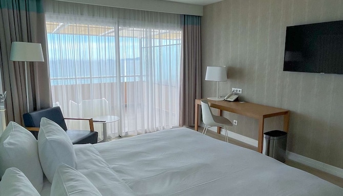 Radisson Blu Resort & Spa, Ajaccio Bay - Premium Room with sea view & balcony