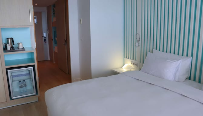 Radisson Blu Resort & Spa, Ajaccio Bay - Family Room with sea view & balcony