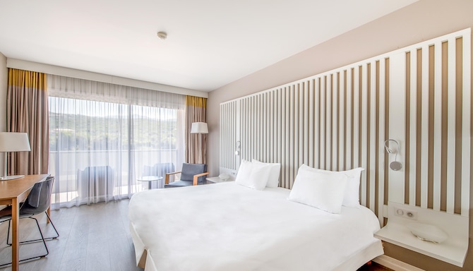 Radisson Blu Resort & Spa, Ajaccio Bay - Chambres / Logements