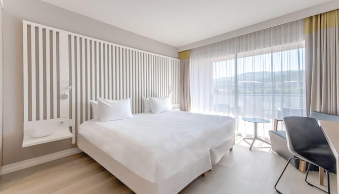 Radisson Blu Resort & Spa, Ajaccio Bay - Chambres / Logements