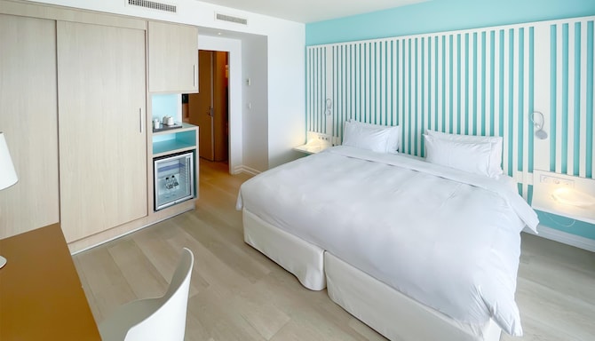 Radisson Blu Resort & Spa, Ajaccio Bay - Chambres / Logements