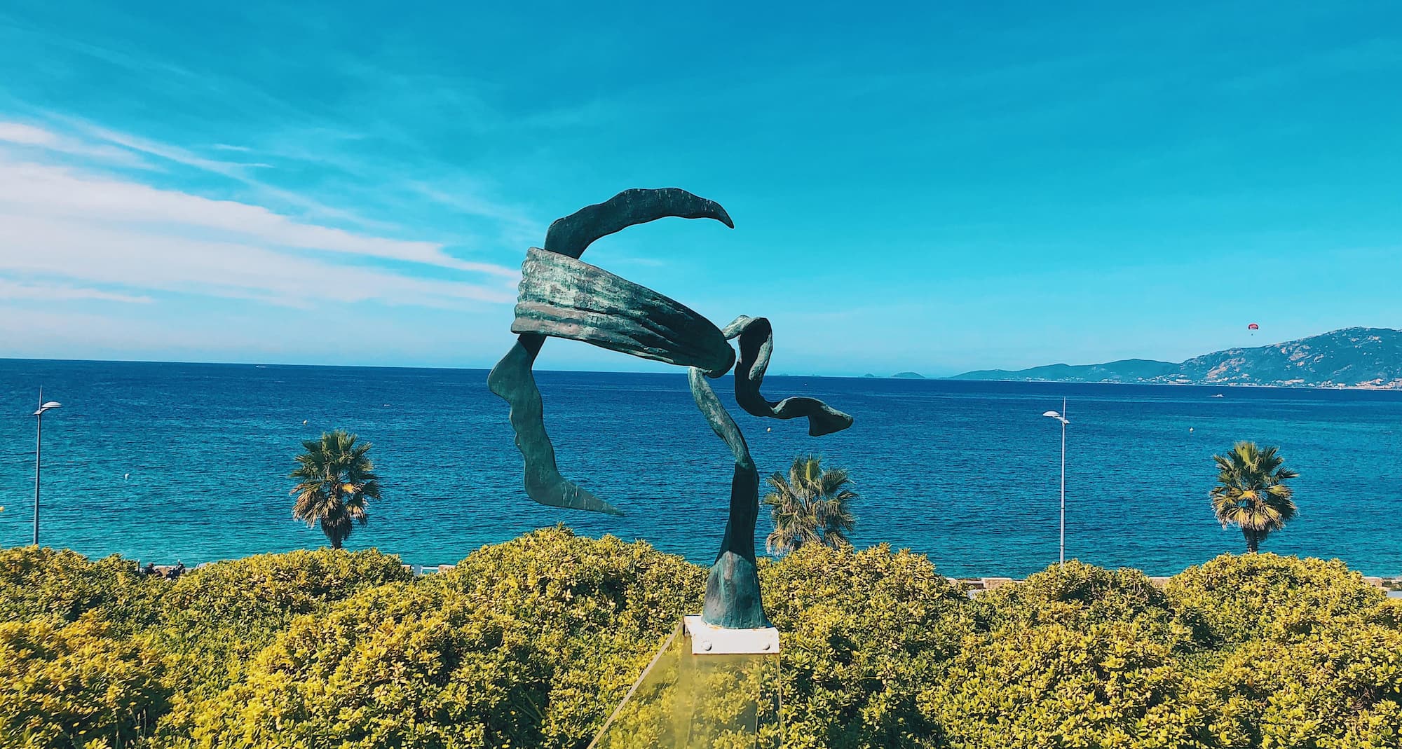 Radisson Blu Resort & Spa, Ajaccio Bay - Lobby terrace - sea view corsican flag