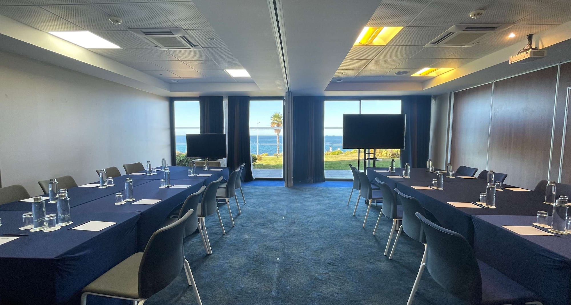 Radisson Blu Resort and Spa, Ajaccio Bay - Meeting room