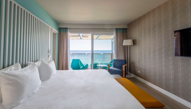 Radisson Blu Resort & Spa, Ajaccio Bay - Suite with panoramic Solarium - sea view