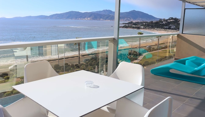 Radisson Blu Resort & Spa, Ajaccio Bay - Suite with sea view & terrace