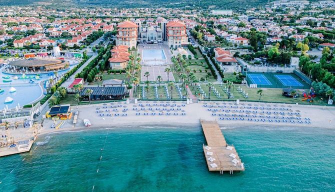 Radisson Blu Resort & Spa, Cesme - Hotel View