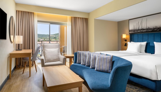Radisson Blu Resort & Spa, Cesme - Misafir Odası