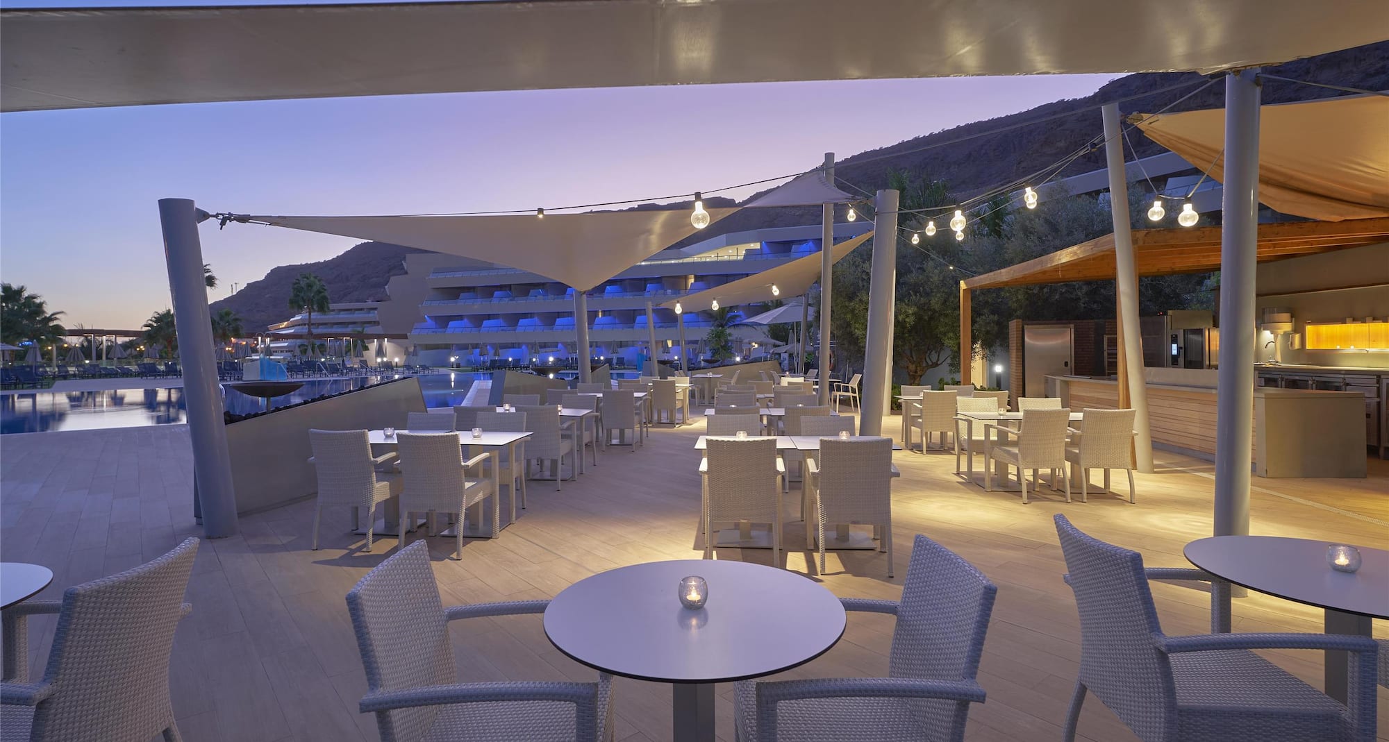 Radisson Blu Resort and Spa, Gran Canaria Mogan - Pool Lounge