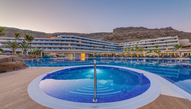 Radisson Blu Resort and Spa, Gran Canaria Mogan - Exterior