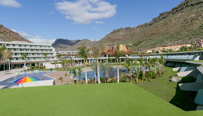 Radisson Blu Resort & Spa, Gran Canaria Mogan Reviews | Radisson Hotels