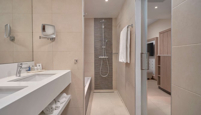 Radisson Blu Resort & Spa, Gran Canaria Mogan - Værelse på badeværelset