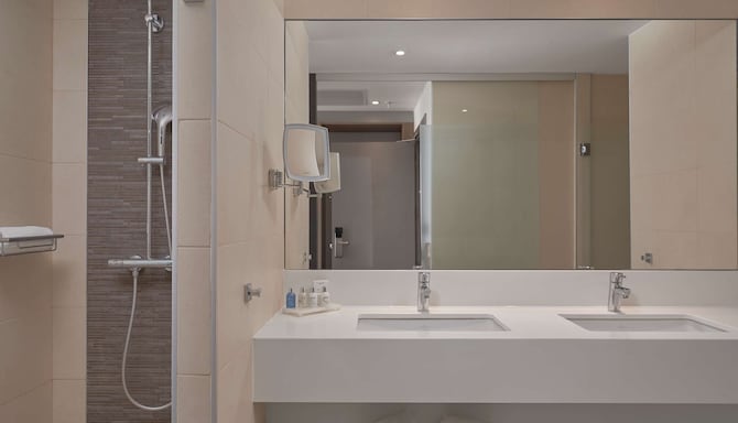 Radisson Blu Resort & Spa, Gran Canaria Mogan - Værelse på badeværelset