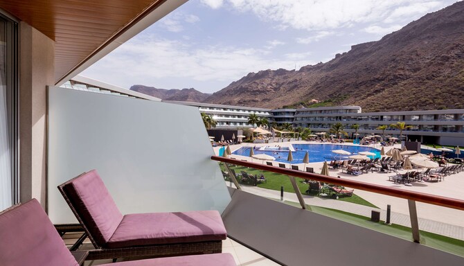 Gran Canaria hotels, rooms in Puerto de Mogan | Radisson Blu Resort
