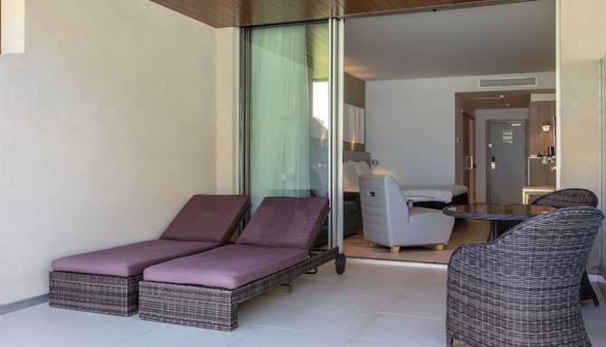 Radisson Blu Resort & Spa, Gran Canaria Mogan - Superior Room Pool Access