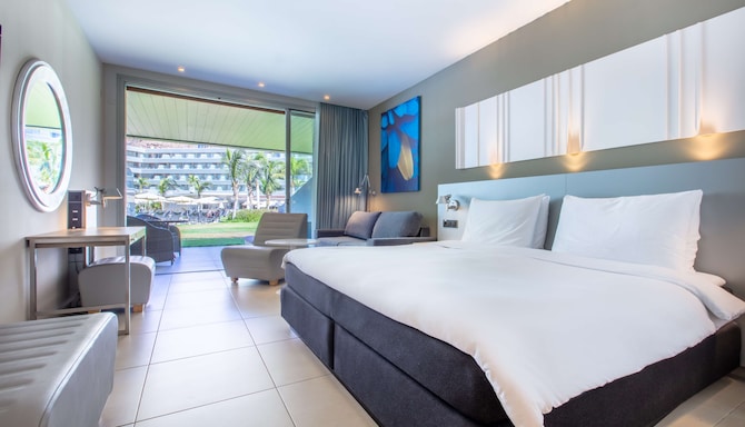 Radisson Blu Resort & Spa, Gran Canaria Mogan - Superior Room Pool Access