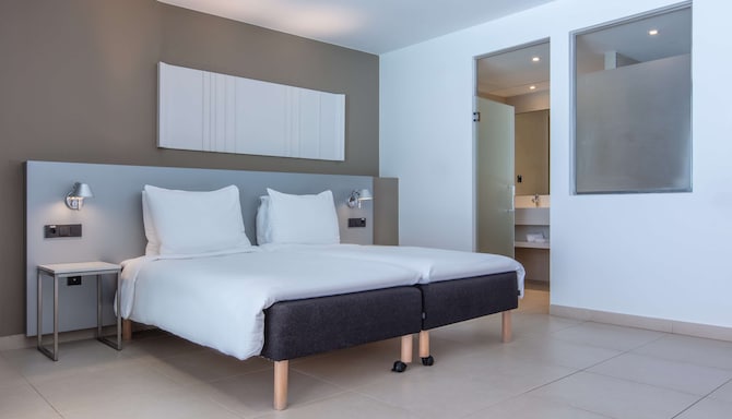 Radisson Blu Resort & Spa, Gran Canaria Mogan - Family Room with Balcony