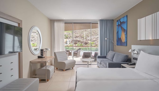 Gran Canaria hotels, rooms in Puerto de Mogan | Radisson Blu Resort