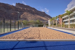 Radisson Blu Resort & Spa, Gran Canaria Mogan - Beach volleyball court