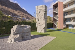 Radisson Blu Resort and Spa, Gran Canaria Mogan - Rock climbing