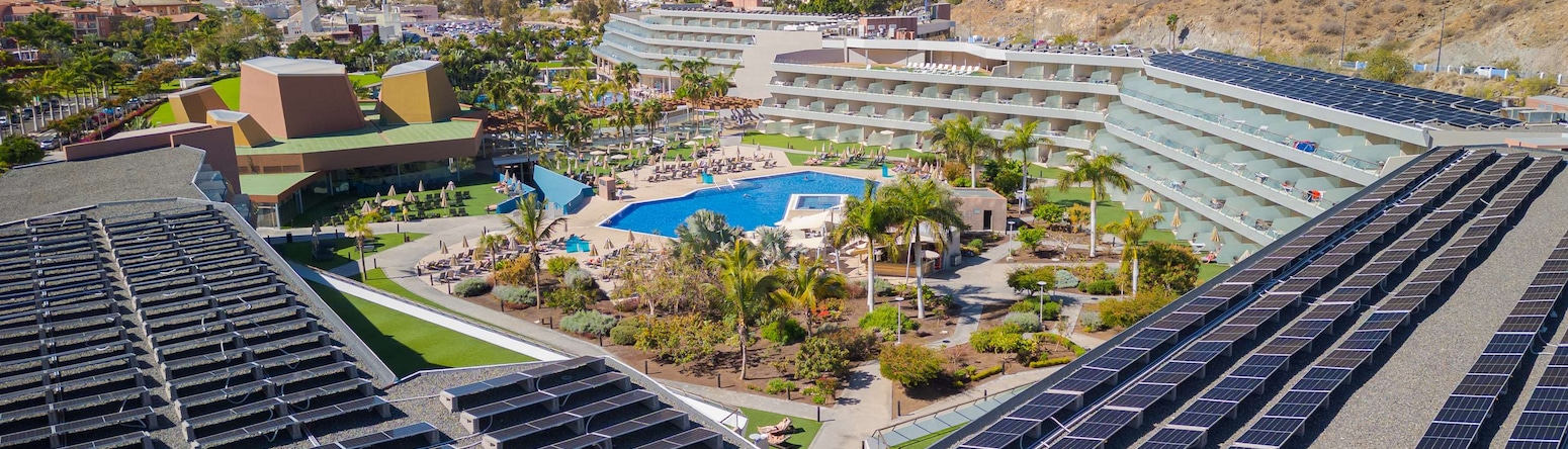 Radisson Blu Resort and Spa, Gran Canaria Mogan - Solar Panels