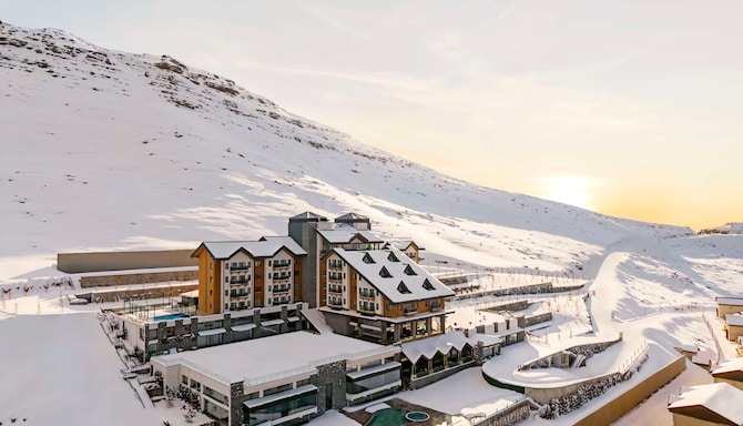 Radisson Blu Resort and Spa, Korek Mountain - Aerial view