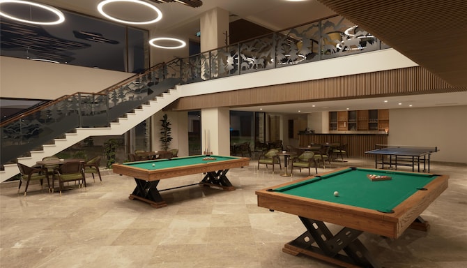 Radisson Blu Resort and Spa, Korek Mountain - Billiards Room