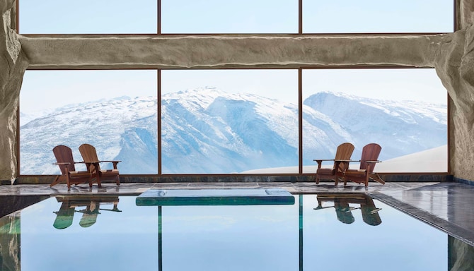 Radisson Blu Resort and Spa, Korek Mountain - Indoor Pool