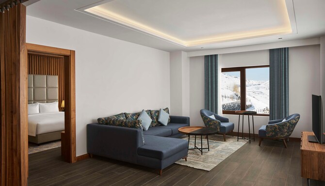 Radisson Blu Resort & Spa, Korek Mountain - One Bedroom Suite