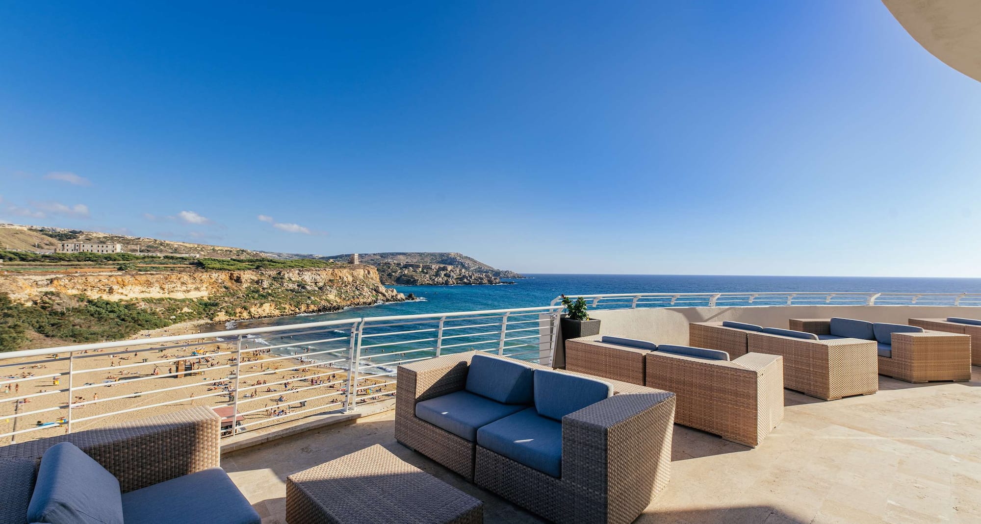 Radisson Blu Resort and Spa, Malta Golden Sands - Essence Bar