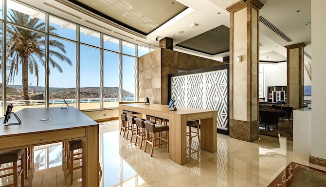 Business Lounge