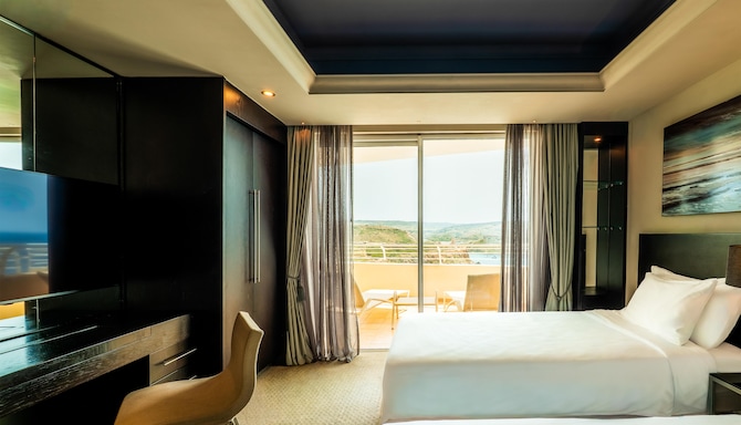 Radisson Blu Resort & Spa, Malta Golden Sands - Executive Suite sea view