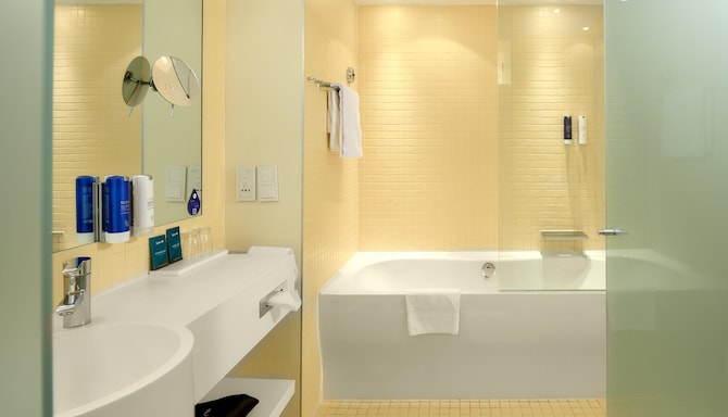 Radisson Blu Resort & Spa, Split - Superior Room City View and Balcony
