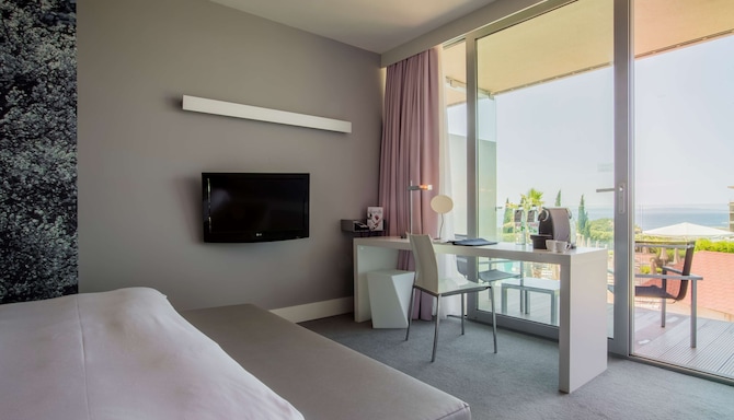 Radisson Blu Resort & Spa, Split - Superior Room - Sea View