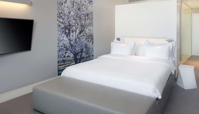 Radisson Blu Resort & Spa, Split - Superior Room - City View