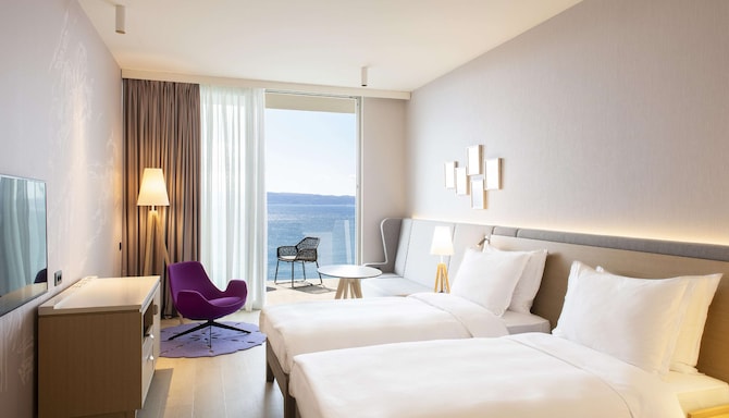 Radisson Blu Resort & Spa, Split - Premium Room - Twin Bed Front Sea View