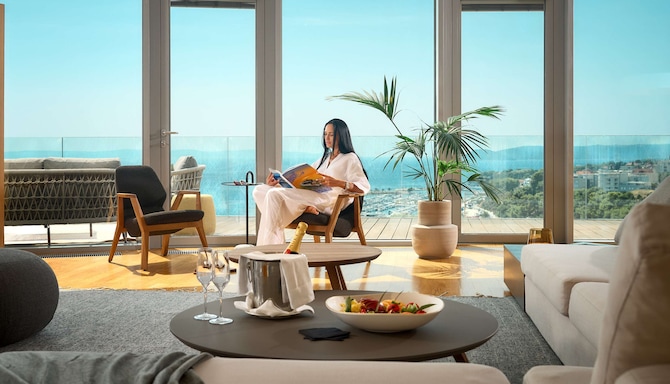 Radisson Blu Resort and Spa, Split - Penthouse Suite - Seating Area