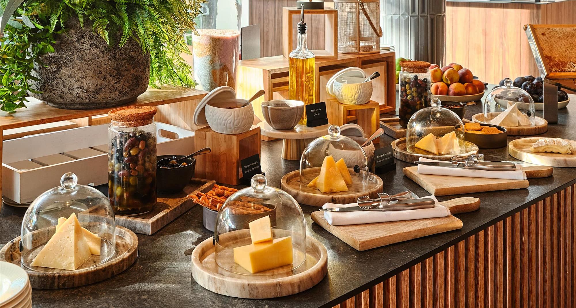 Radisson Blu Resort and Spa, Split - Fig Leaf Breakfast