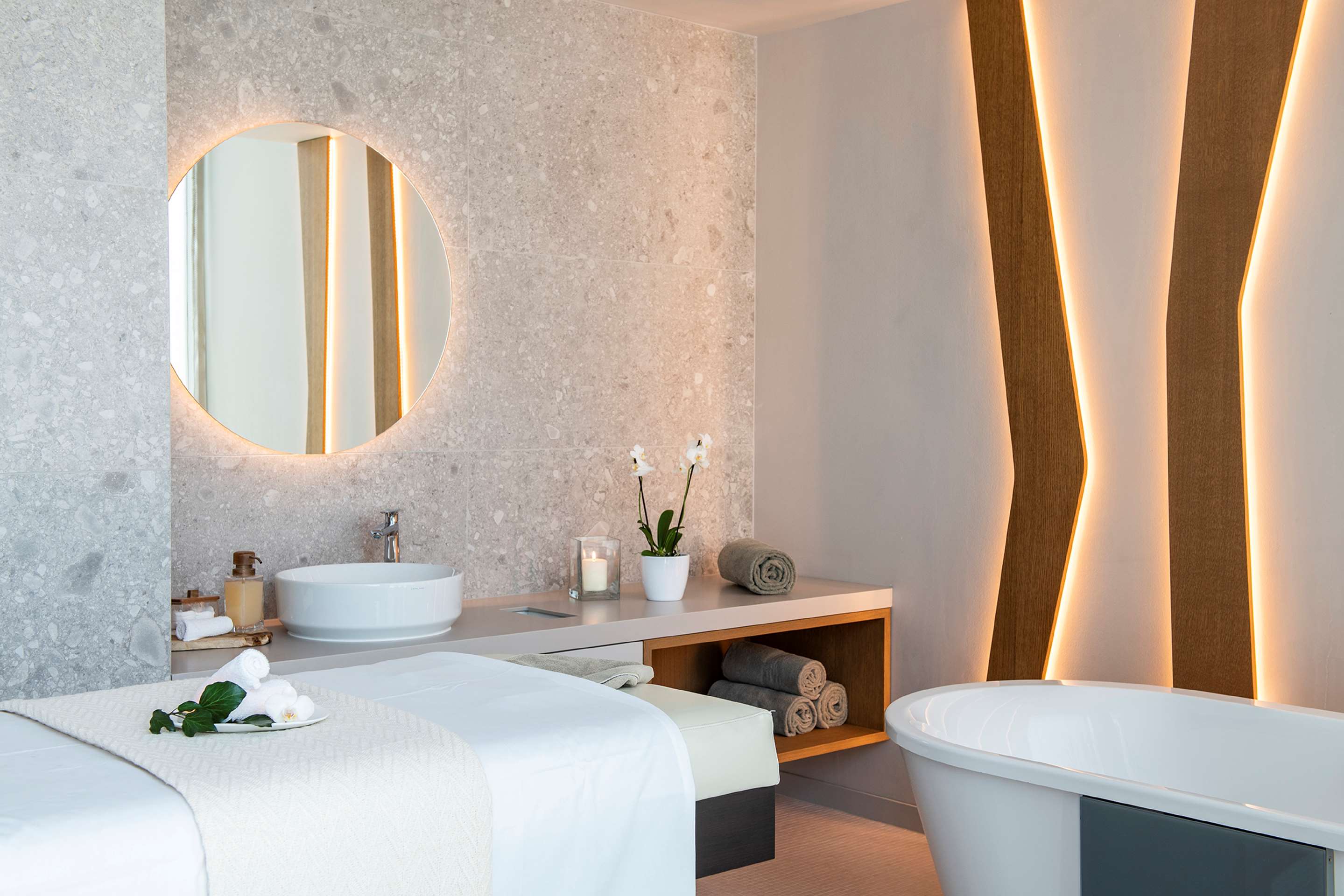 Radisson Blu Resort & Spa, Split - Spalato Spa treatment room
