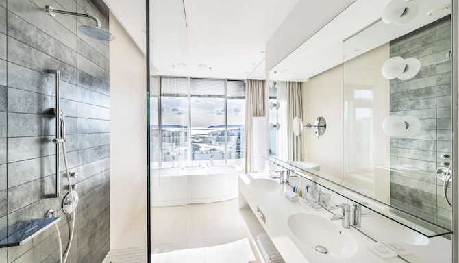 Radisson Blu Resort & Spa, Split - Penthouse Suite - Bathroom